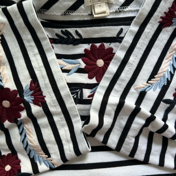 J Crew Striped Bell Sleeve Floral Embroidered Top Size Medium - Picture 4 of 6